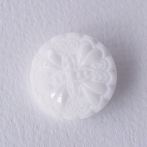 彫刻ボタンcol.01(白色) (13/15/18/21mm)　※無くなり次第終了