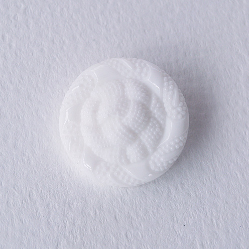 彫刻ボタンcol.01(白色) (13/15/18mm) ※無くなり次第終了