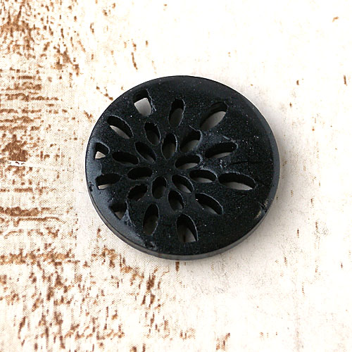 ココナッツボタンcol.09(黒色)　(13/15/18/21mm)