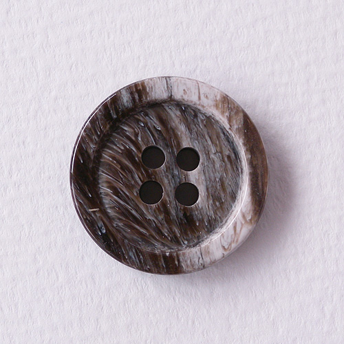 ポリ水牛調ボタンcol.48(ベージュ) (15/18/21/23/25)