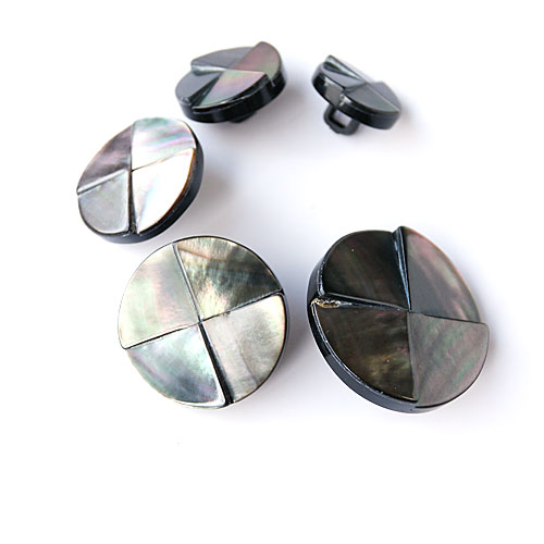 貝ボタンcol.09(黒色)　(15/20/23mm)