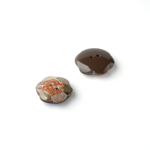 貝ボタン col.45(茶色)　(18/21mm)