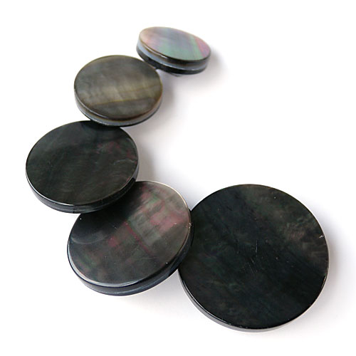 貝ボタンcol.09(黒色)　(13/15/18mm)