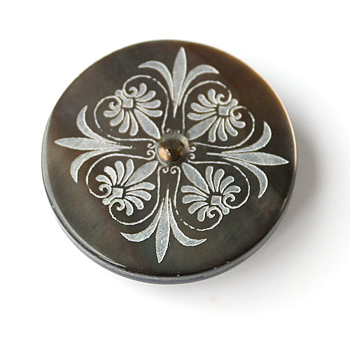 貝ボタンcol.09(黒色)xブロンズゴールド　(13/15/18mm)