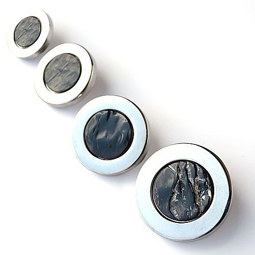 貝ボタン col.10(黒色)　(18/23mm)