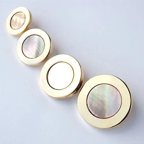 貝ボタン col.47(ベージュ色)　(15/18/20/23mm)