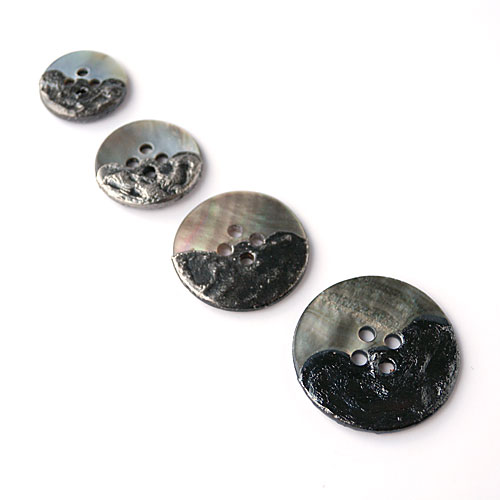 貝ボタンcol.09(黒色)xブラックニッケル (13/15/21mm)