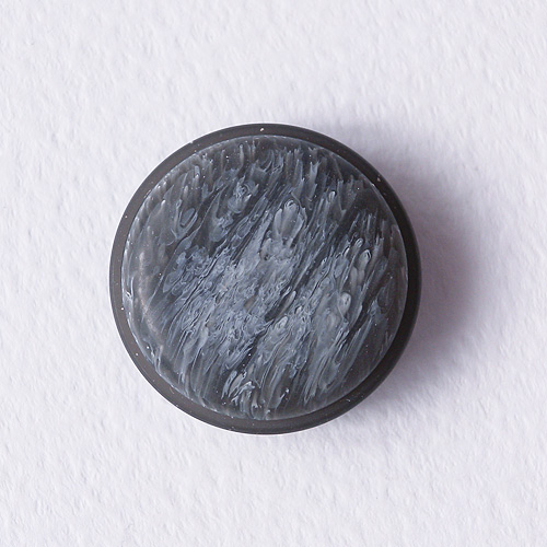 水牛調ボタンcol.06 (18/20mm)