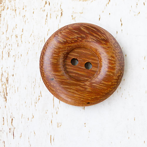 木ボタンcol.42(茶色)　(13/25mm)