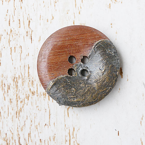 木ボタンcol.42(茶色)×ブロンズゴールド　(13/15/18/21mm)