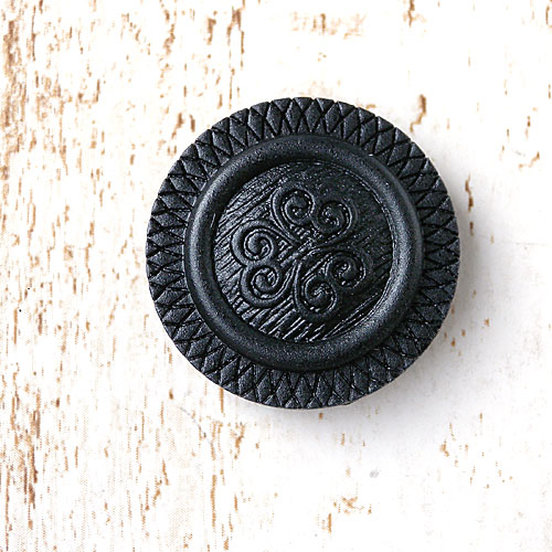 木ボタンcol.09(黒色)　(15/18/21/24mm)