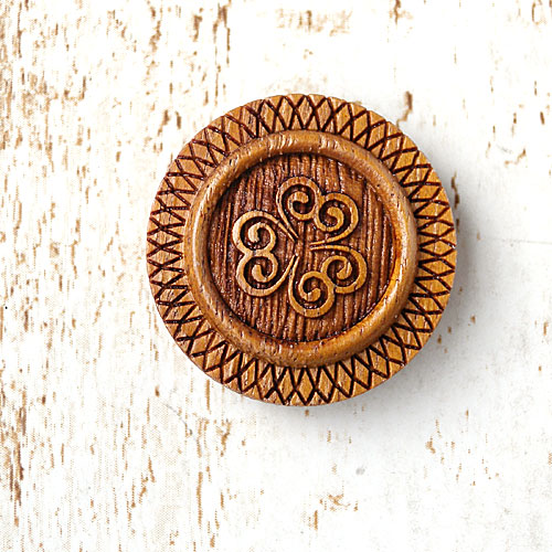 木ボタンcol.42(茶色)　(18/21/24mm)