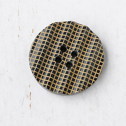 本水牛ボタン(焦茶)　(15/18/24mm)