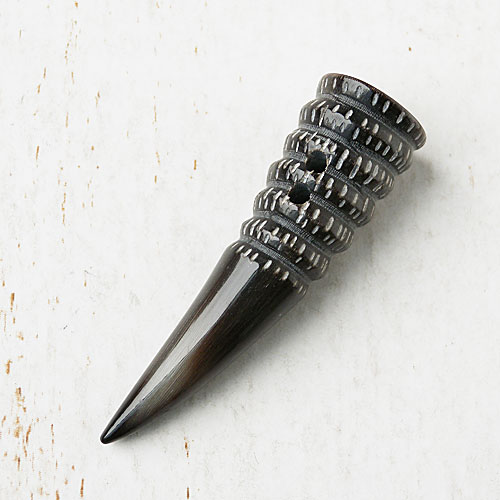 本水牛トグルボタン(焦茶色)　(約40x13)